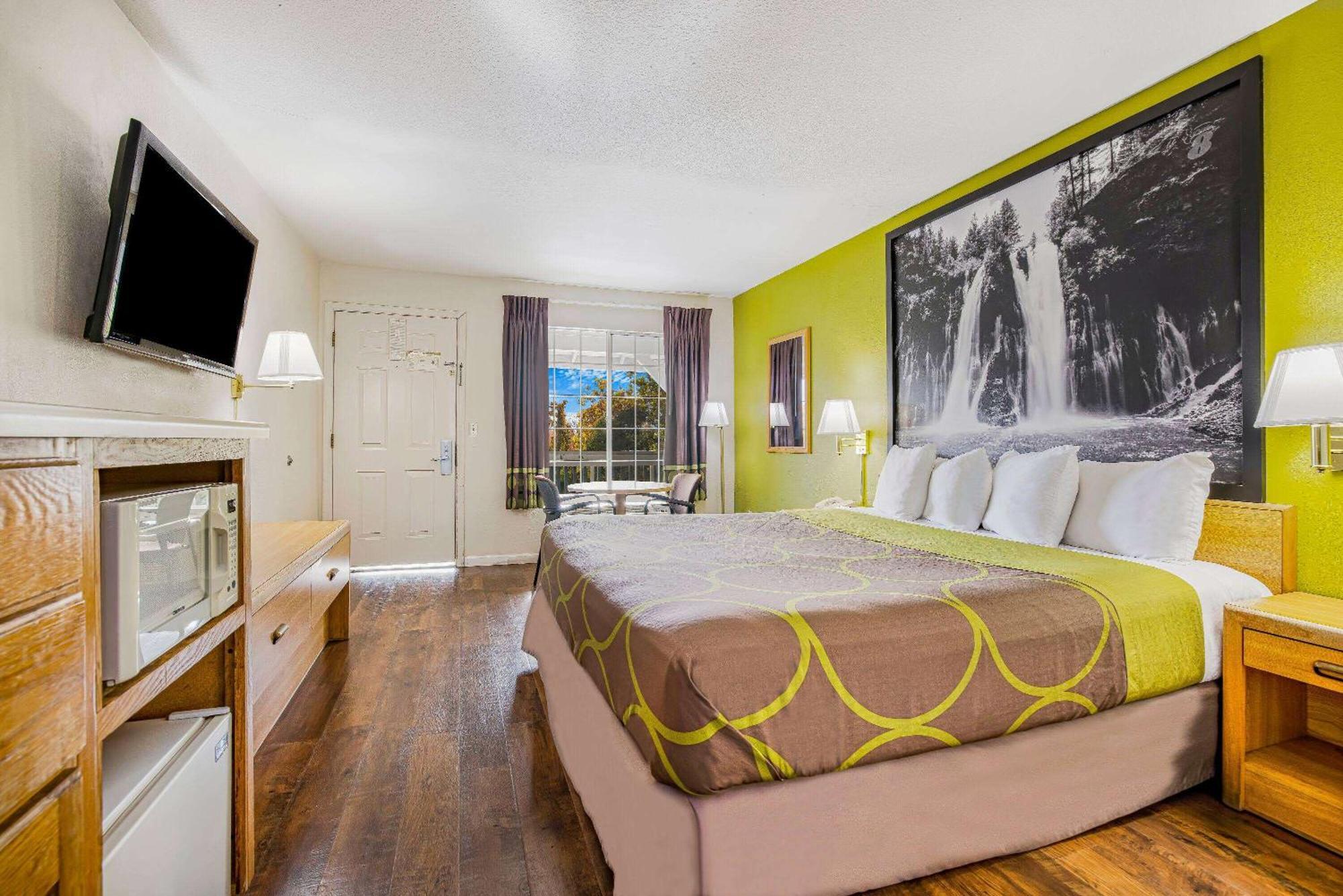 Super 8 By Wyndham Auburn Otel Dış mekan fotoğraf