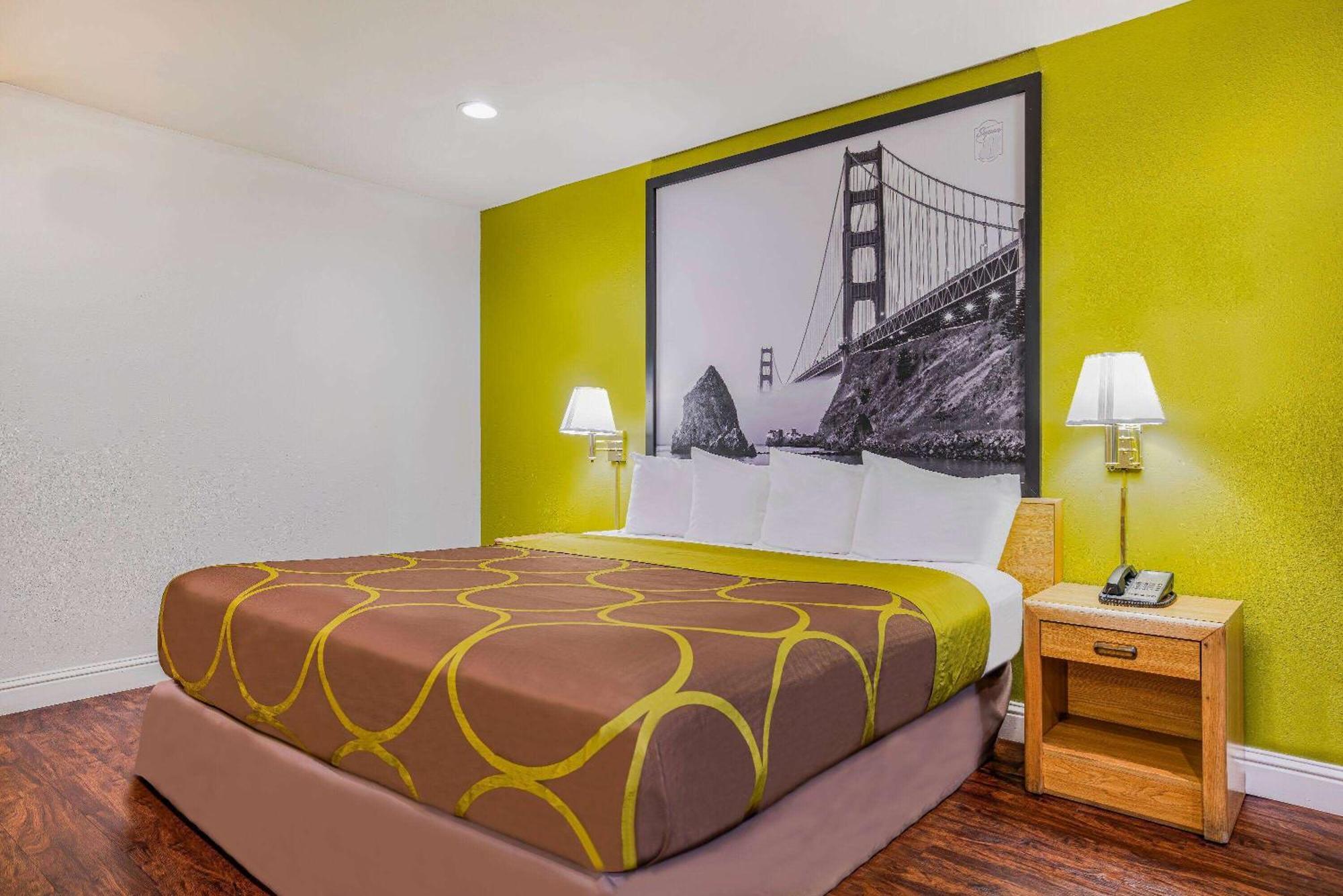 Super 8 By Wyndham Auburn Otel Dış mekan fotoğraf