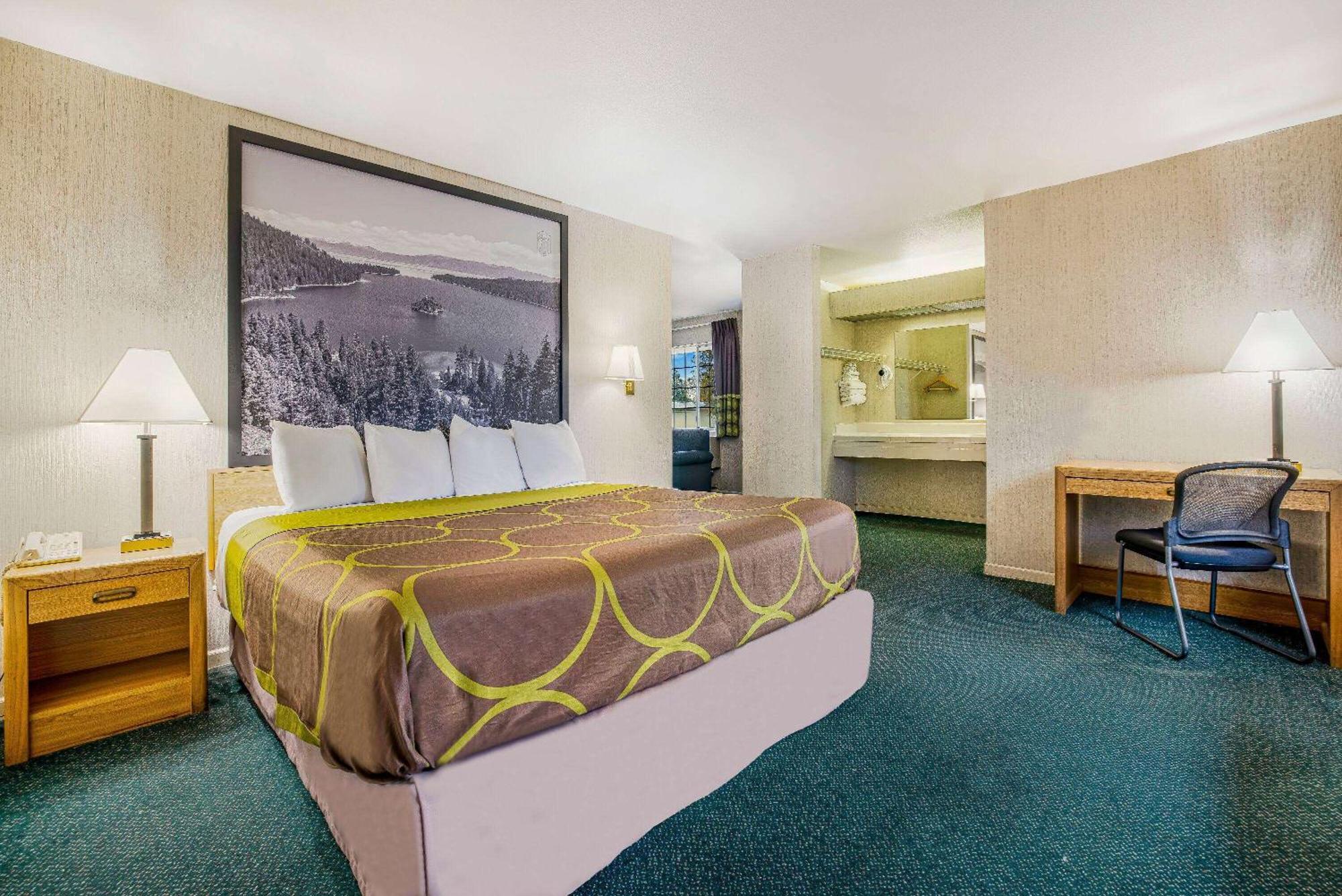 Super 8 By Wyndham Auburn Otel Dış mekan fotoğraf