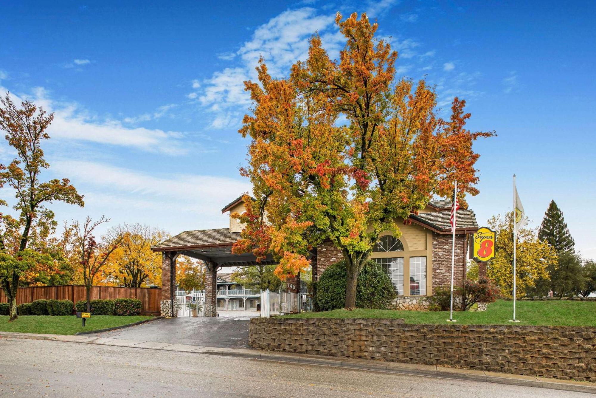 Super 8 By Wyndham Auburn Otel Dış mekan fotoğraf